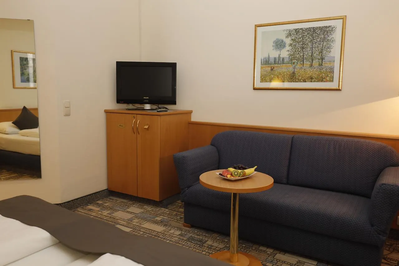 City-Hotel Muenchen 3*, München